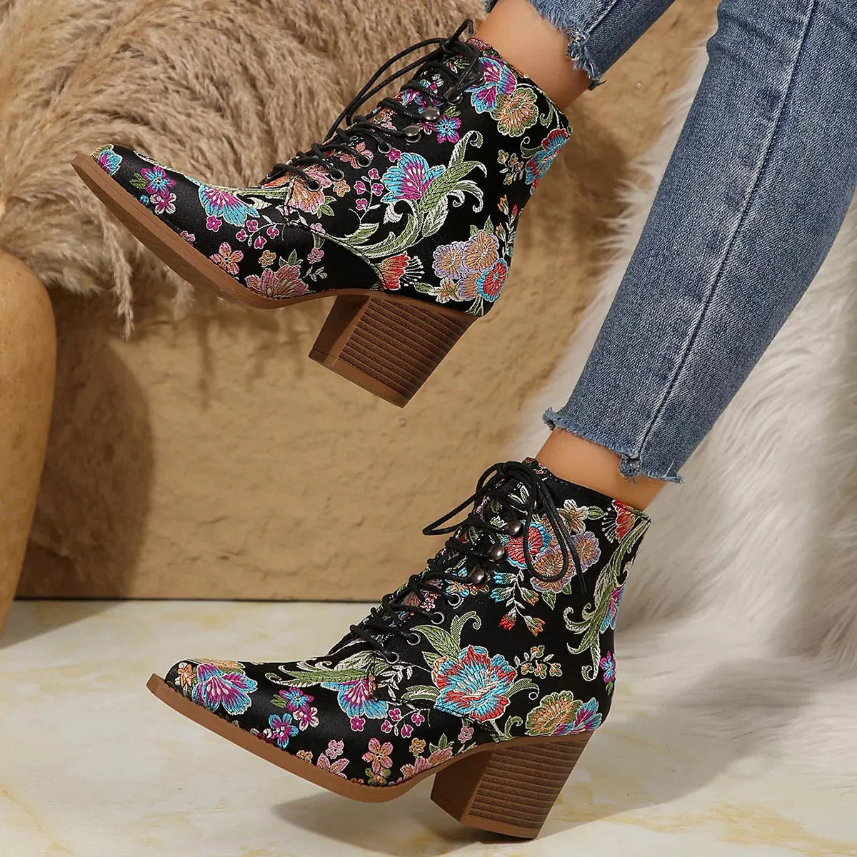 Stylish Print Point Toe Block Heels