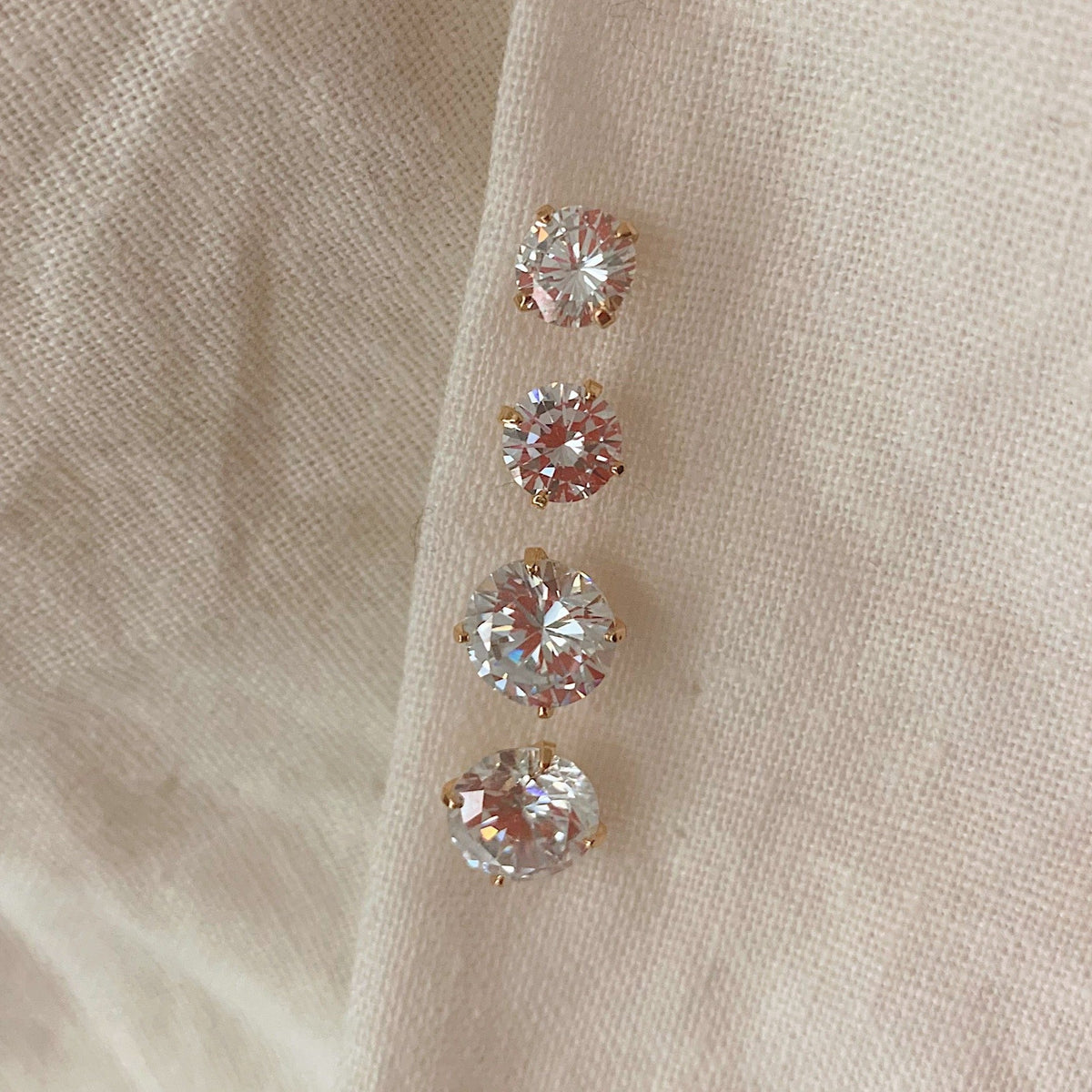 Round Cz Studs