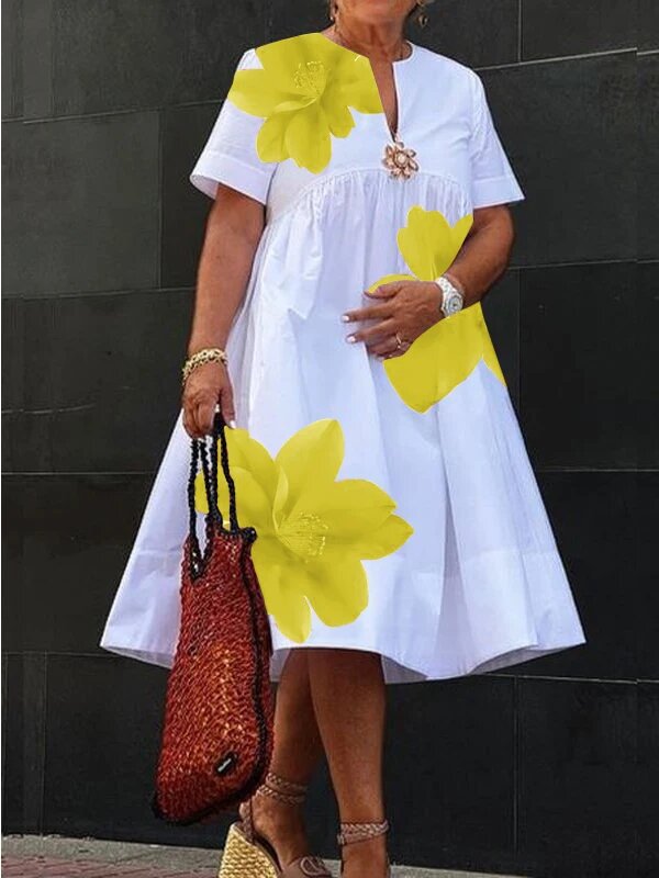 Women's Collar Pleated Sleeve White Background Loose Dresses