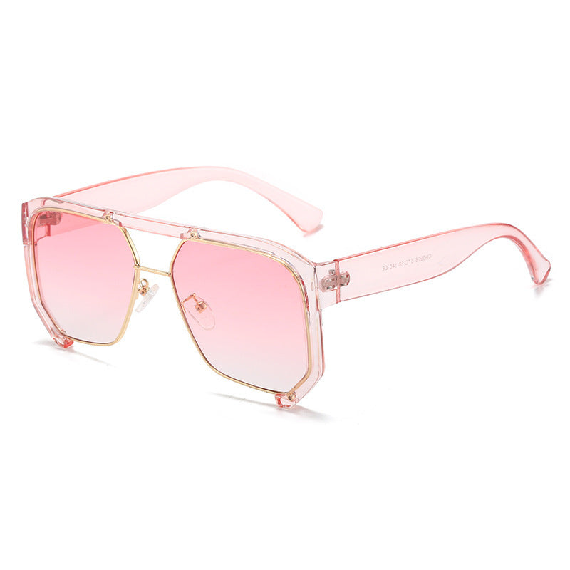 URBAN EDGE: Bold Oversized Square Sunglasses