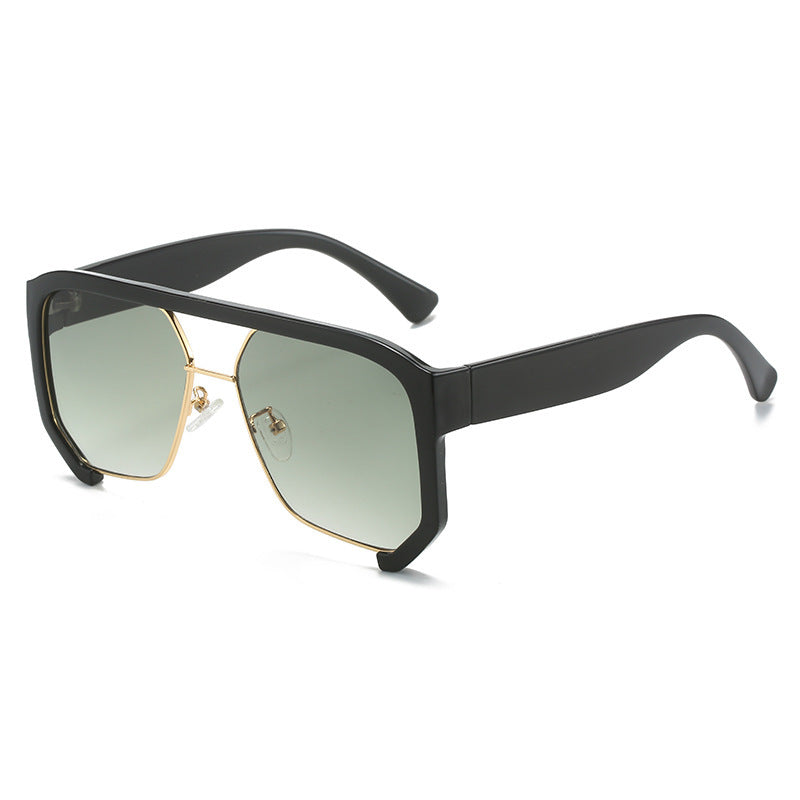 URBAN EDGE: Bold Oversized Square Sunglasses