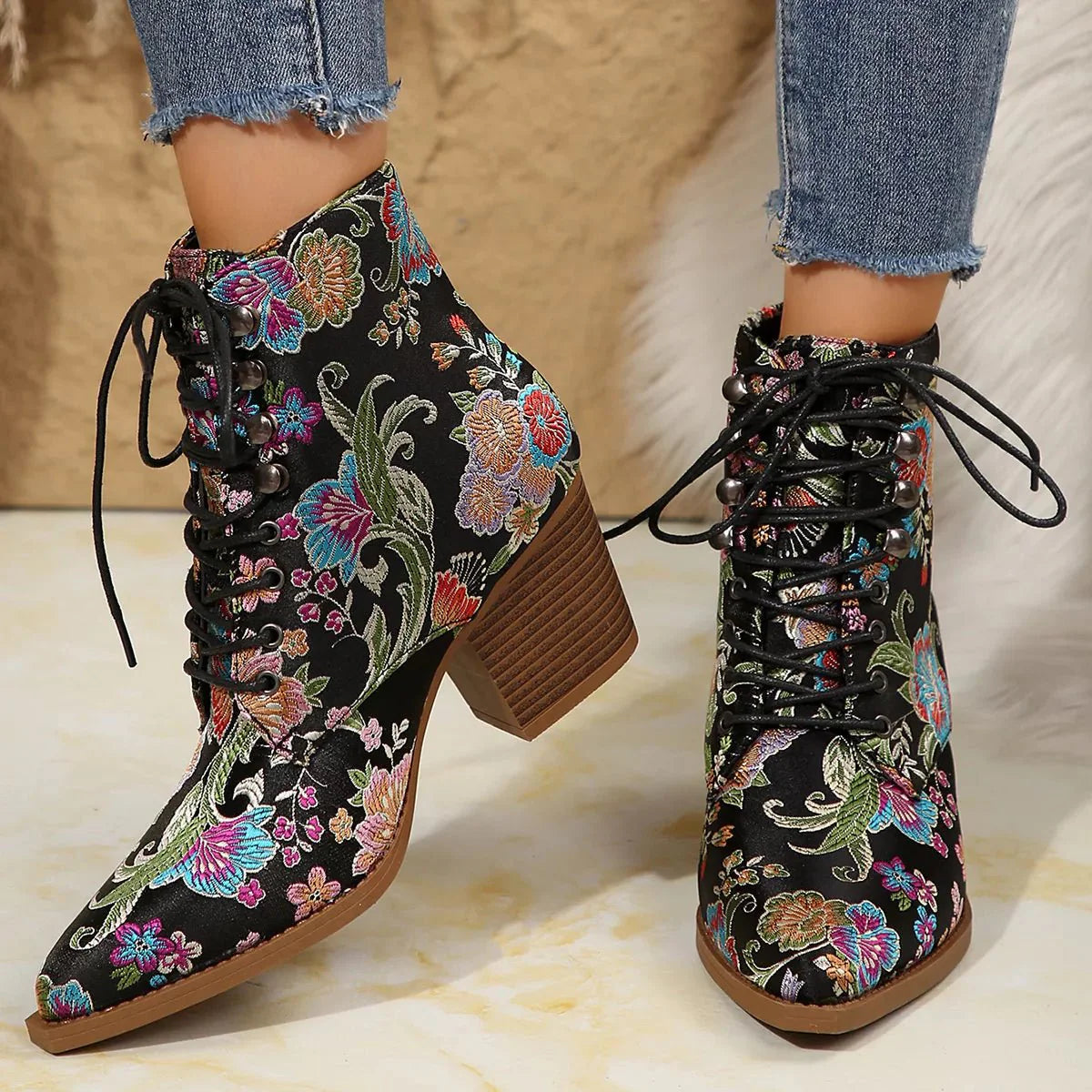 Stylish Print Point Toe Block Heels